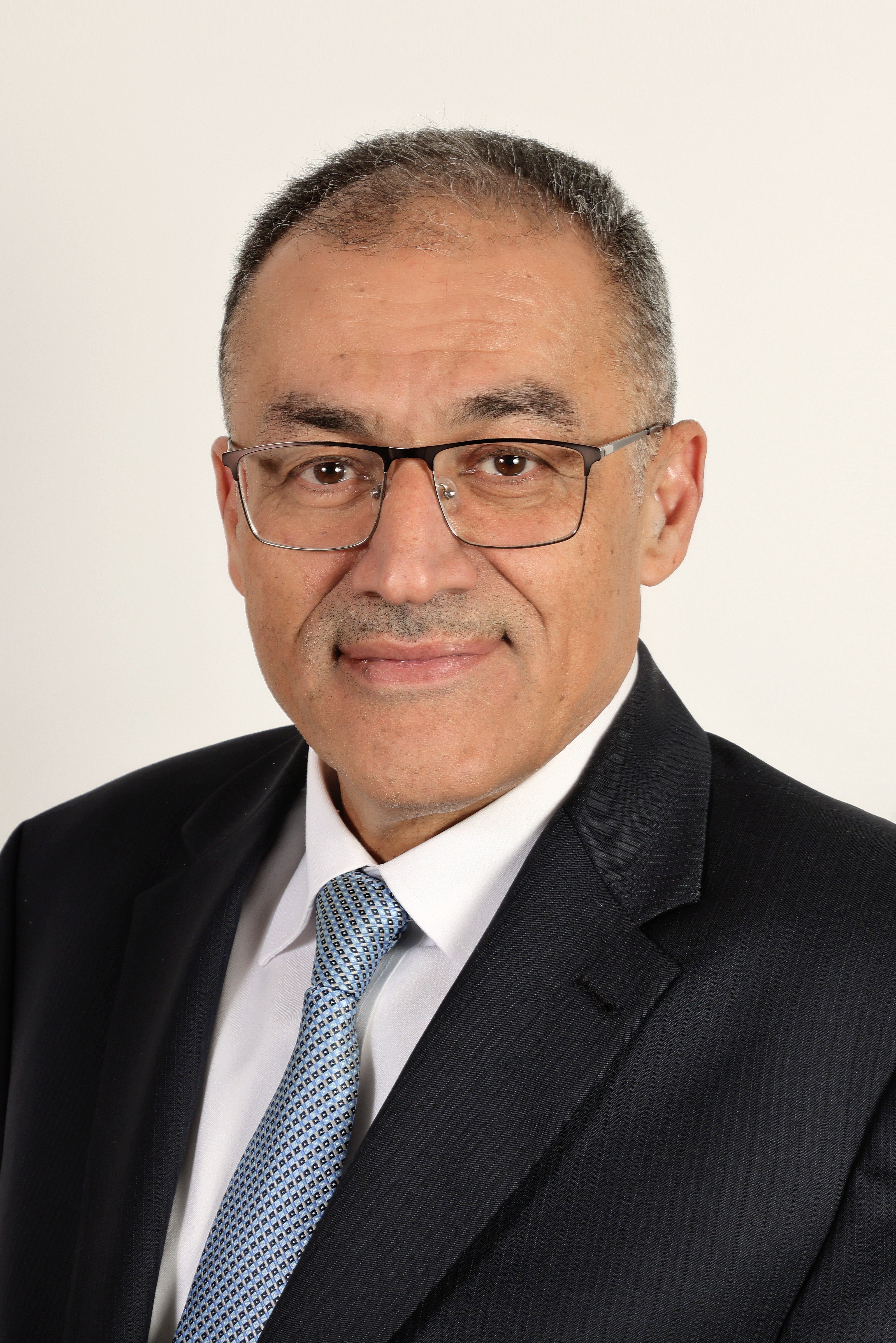 شاهر عيد عبد الحليم سليمان